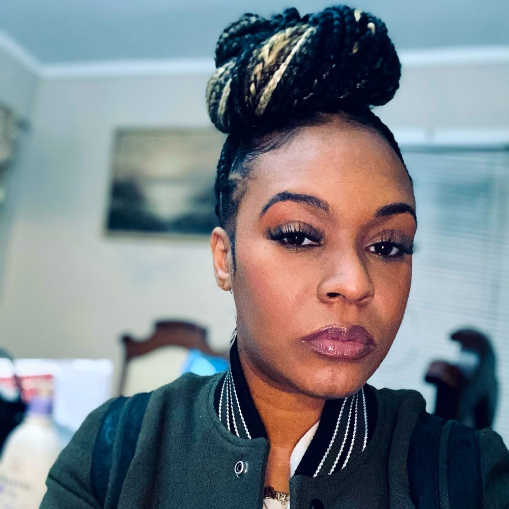 Meet your Posher, Tamica